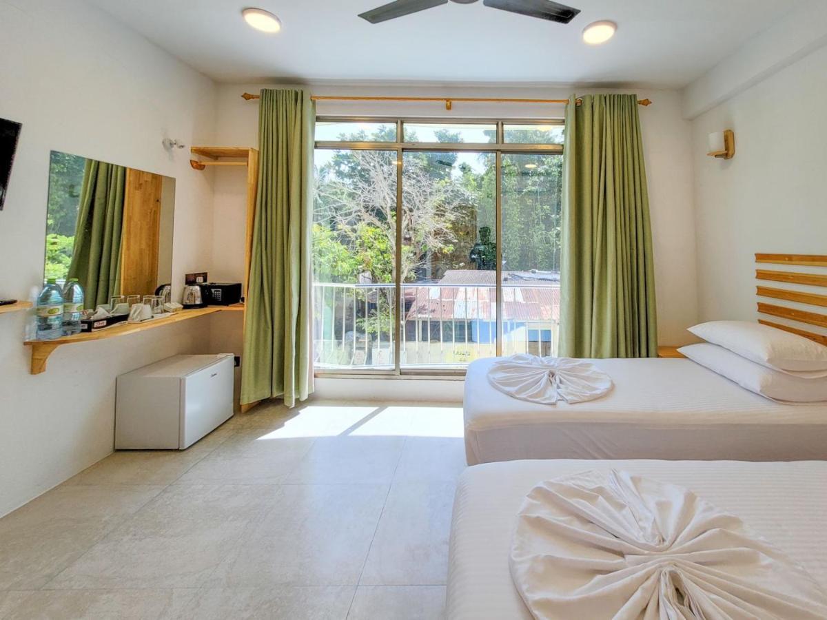 Thila Sky View - Guest House Thoddoo Exterior photo